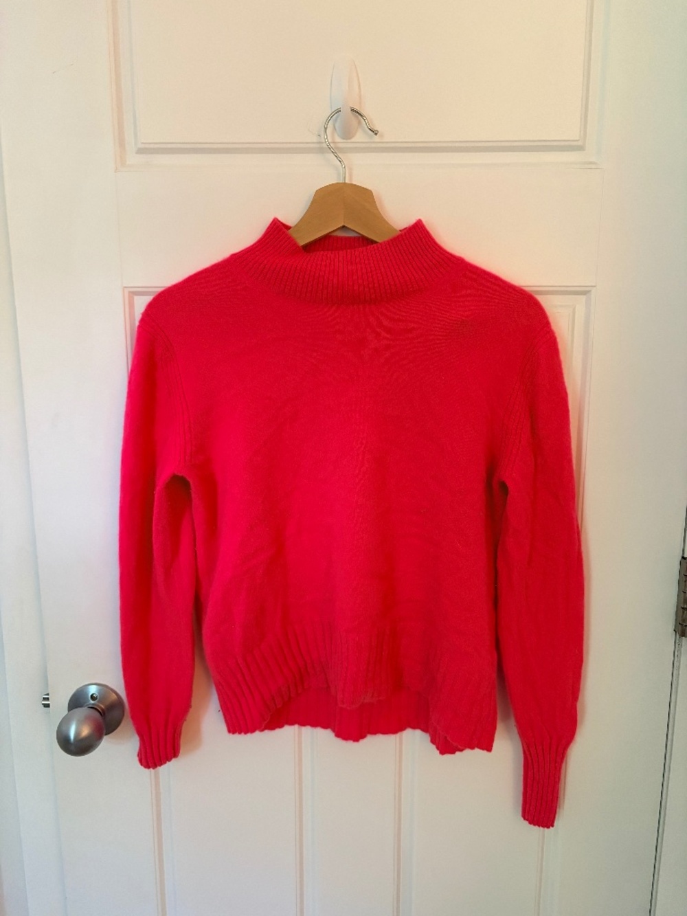 J.Crew 100% Cashmere Mock Neck Sweater – Size M